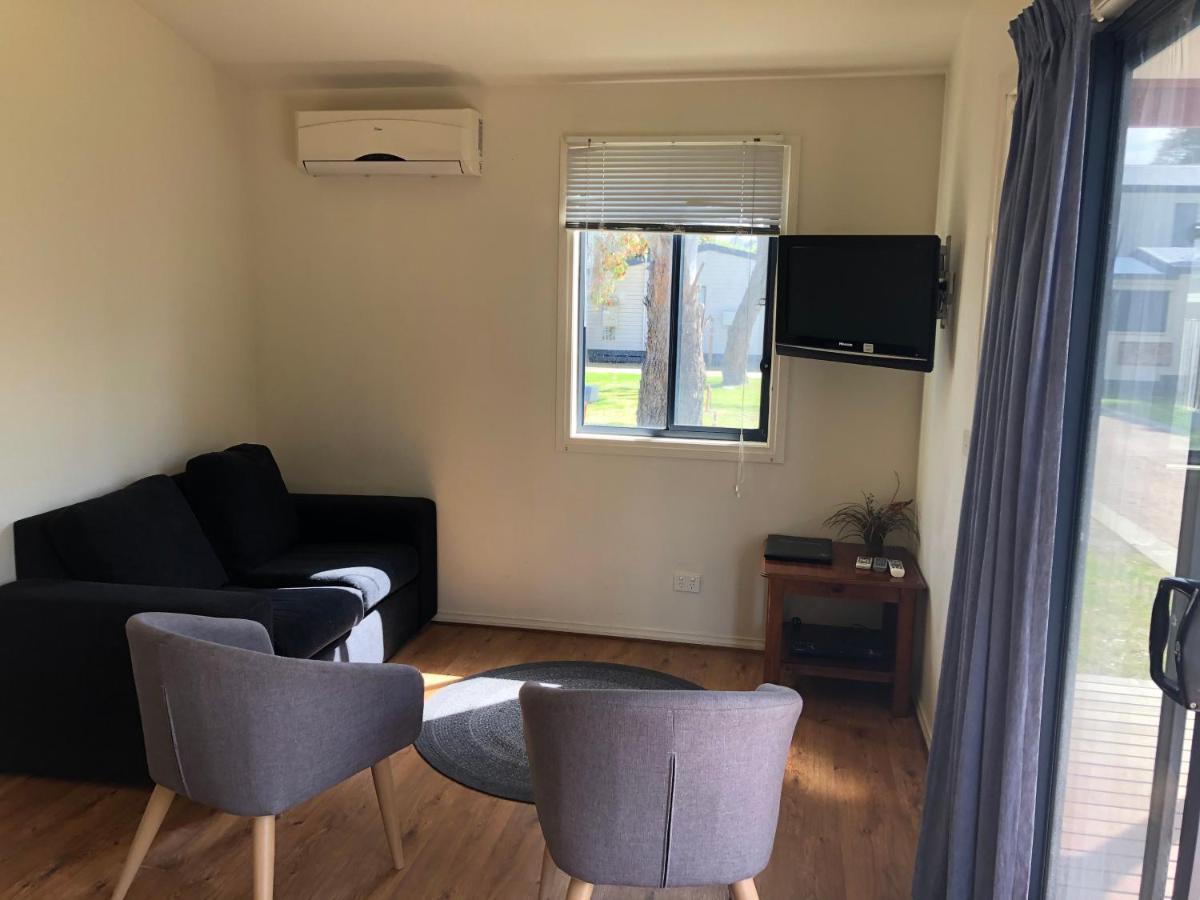 Koonwarra Holiday Park Lakes Entrance Exterior photo