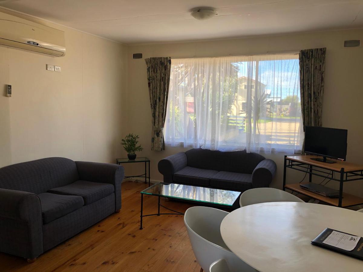 Koonwarra Holiday Park Lakes Entrance Exterior photo